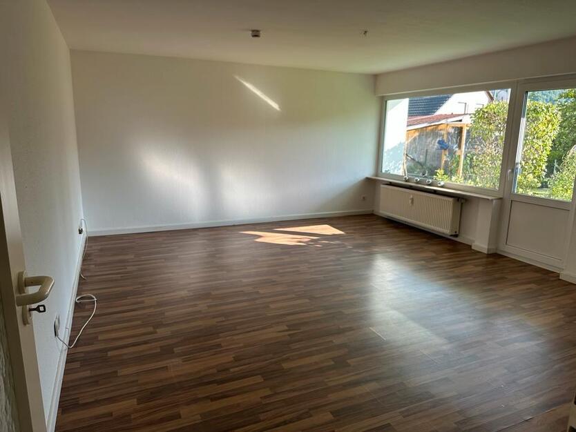 3-Zimmer UG in Winzingen mit EBK, Terrasse und Garten