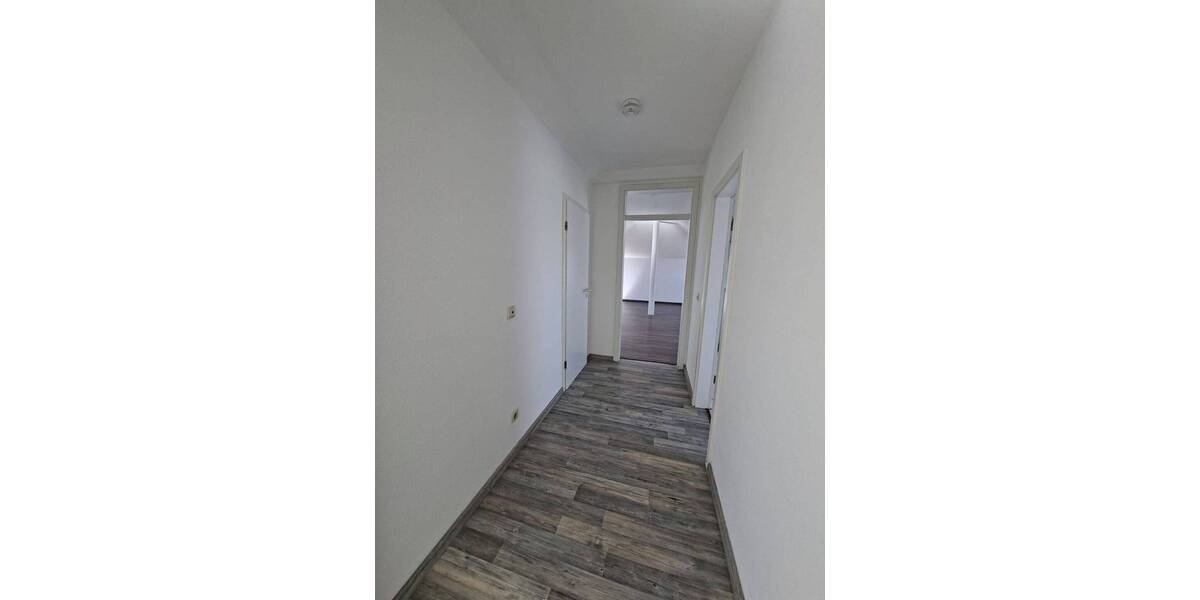 Etagenwohnung Limbach-Oberfrohna Kändler - 2 Zimmer, 62 m&sup2;, 364&euro; | Angebot:26487105