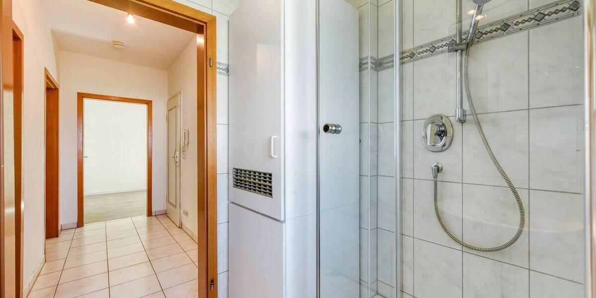 Etagenwohnung Stuttgart Zuffenhausen - 3 Zimmer, 77 m&sup2;, 1.100&euro; | Angebot:26512963