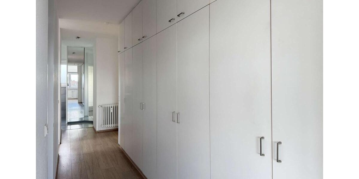 Moderne 4,5-Zi.-Penthousewohnung mit XXL-Sonnenterrasse und Einzelgarage in Ostfildern-Nellingen!*** 4 zimmer