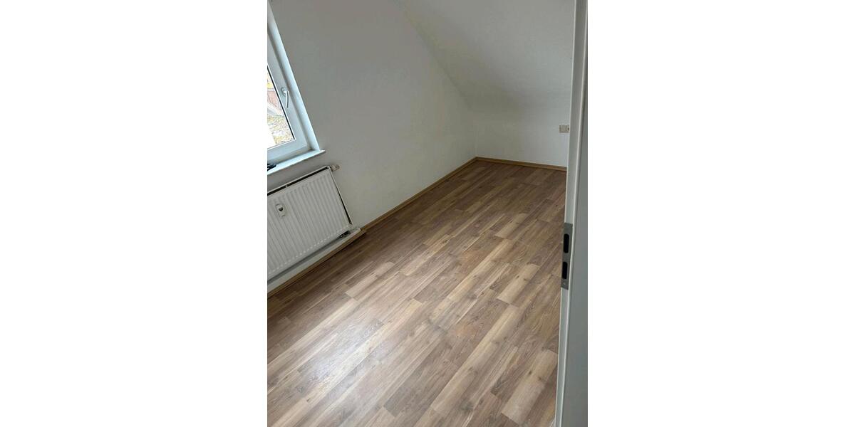 Dachgeschoßwohnung Altensteig - 3 Zimmer, 55 m&sup2;, 650&euro; | Angebot:24701537