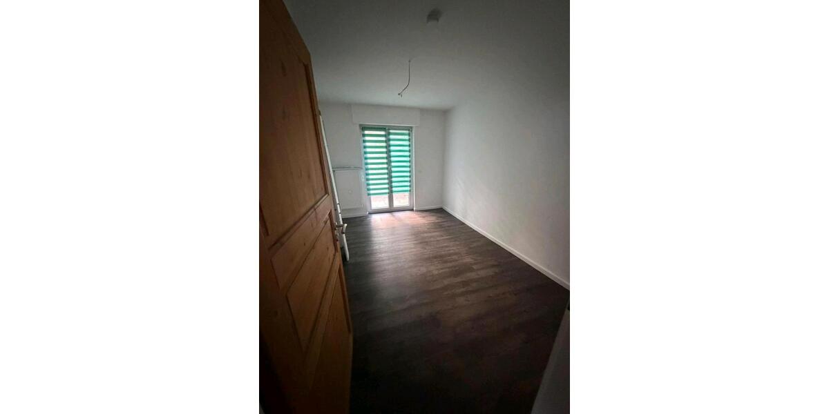 Erdgeschoßwohnung Bad Orb - 3 Zimmer, 102 m&sup2;, 1.200&euro; | Angebot:26022141