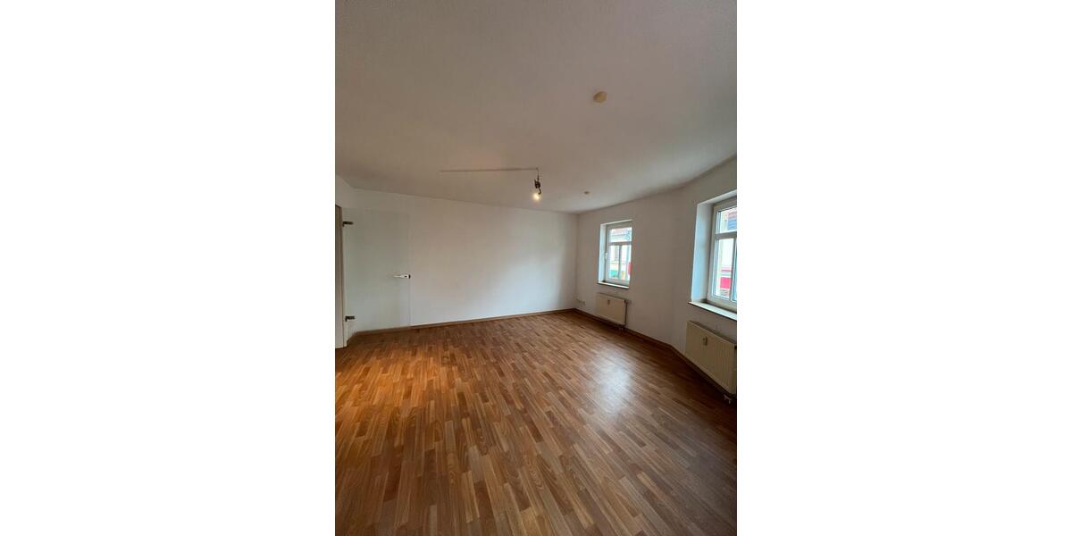 Dachgeschoßwohnung Burg - 3 Zimmer, 56 m&sup2;, 348&euro; | Angebot:25178755