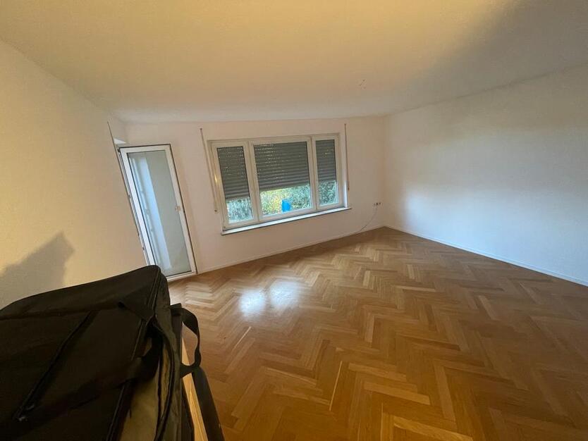 1 Zimmer Möbliert in 3er WG (ca. 20qm)