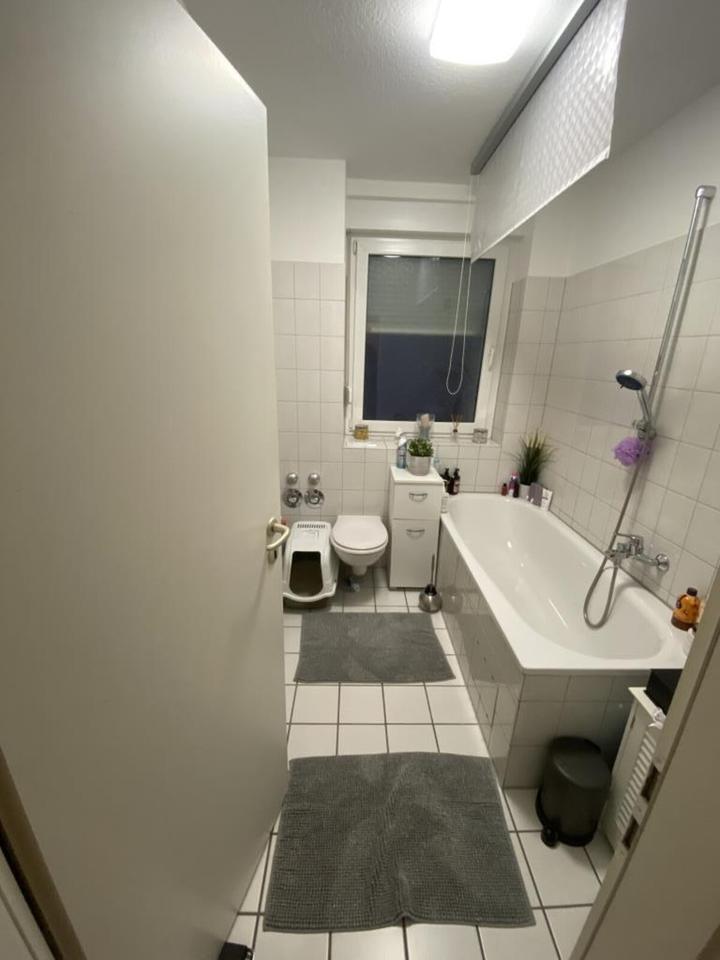 Bei VIVAWEST die Sonnenstrahlen auf dem eigenen Balkon genießen. 2 zimmer