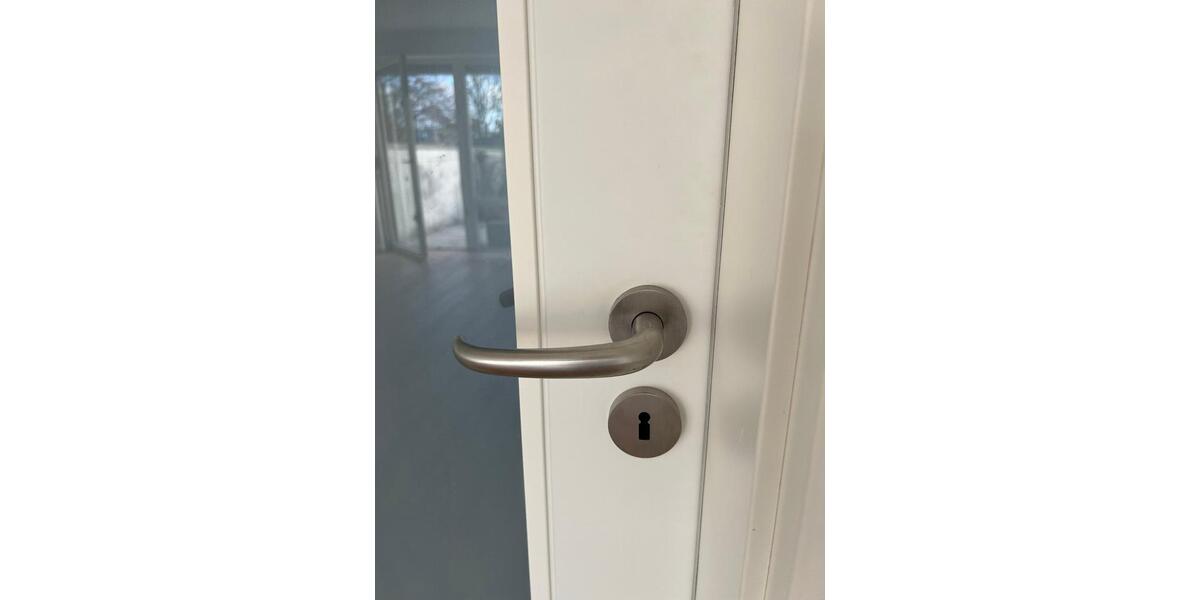 Modernisiertes Reihenendhaus – Stilvolles Wohnen mit Garten & vie 5 zimmer