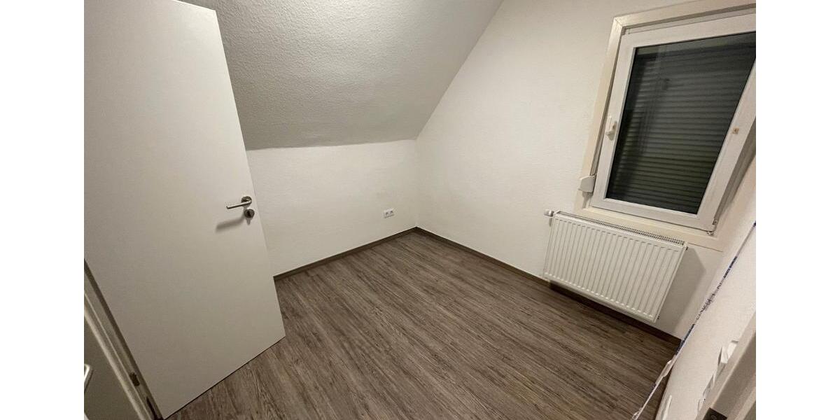 Dachgeschoßwohnung Langgöns - 2 Zimmer, 40 m&sup2;, 800&euro; | Angebot:26244776