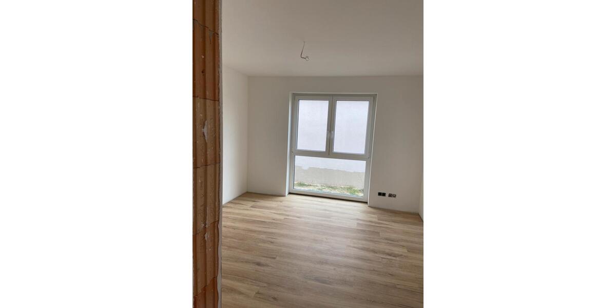 Erdgeschoßwohnung Crailsheim - 4 Zimmer, 118 m&sup2;, 1.320&euro; | Angebot:25395852