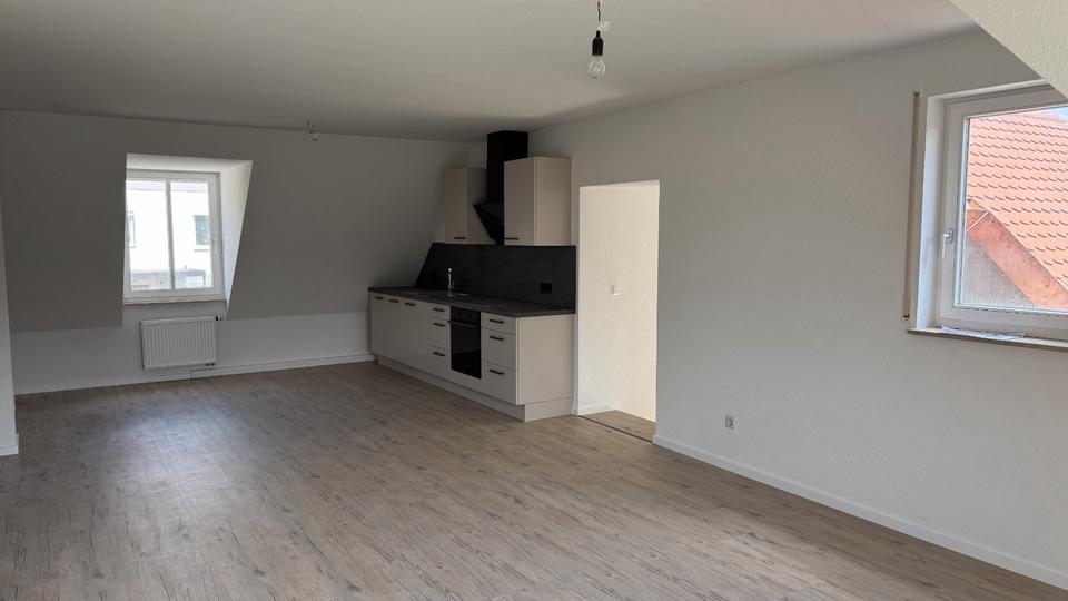 Dachgeschoßwohnung Kupferzell - 2 Zimmer, 70 m&sup2;, 810&euro; | Angebot:26634919