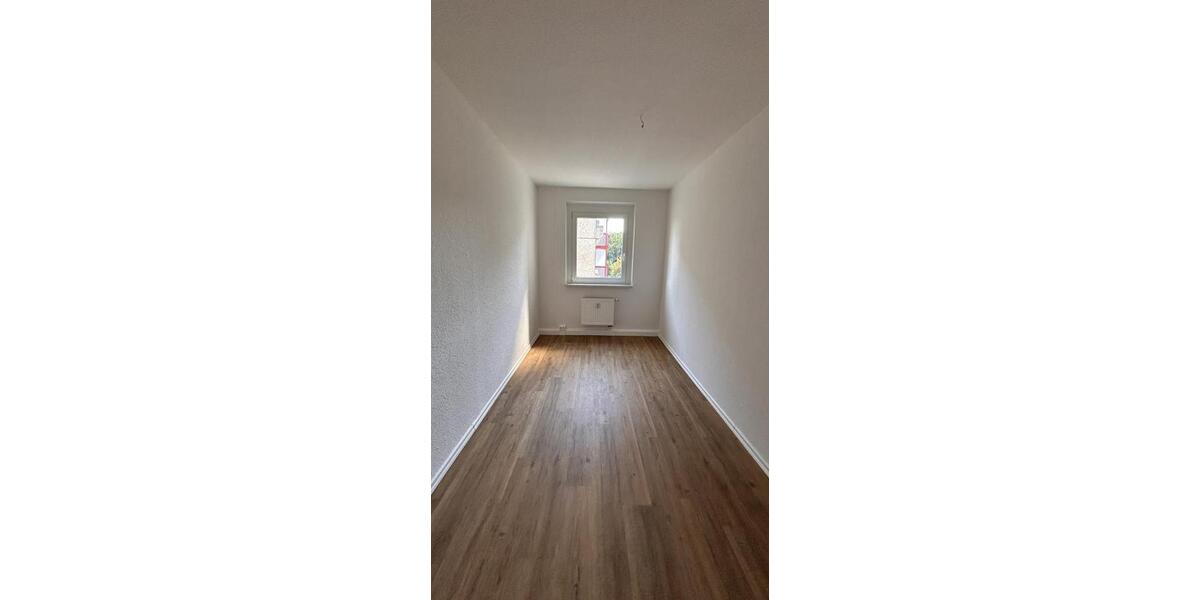 Etagenwohnung Grimma - 3 Zimmer, 62 m&sup2;, 410&euro; | Angebot:25872494
