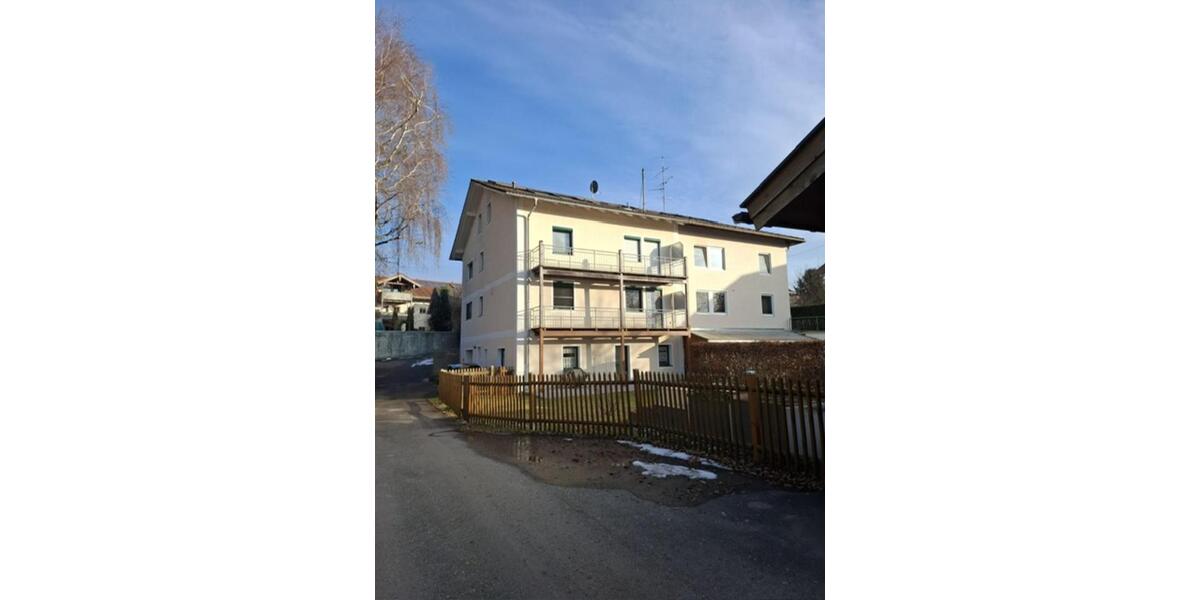 Etagenwohnung Vogtareuth - 3 Zimmer, 92 m&sup2;, 1.150&euro; | Angebot:24825948
