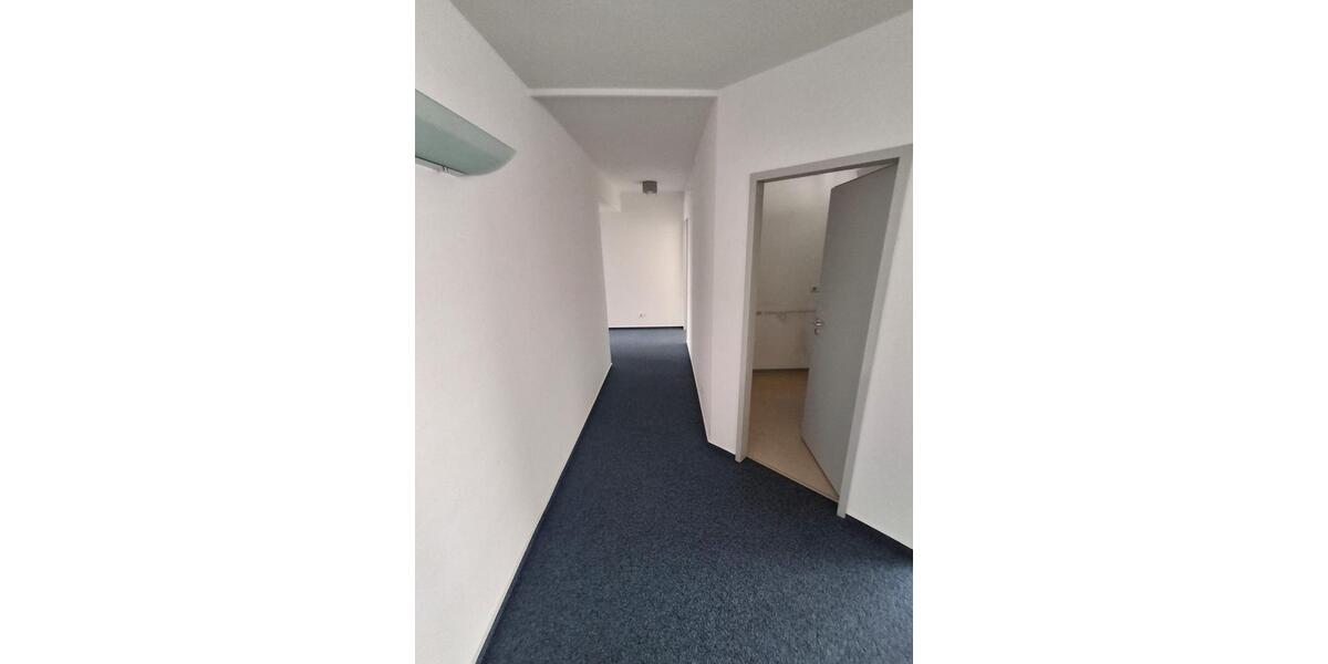 Etagenwohnung Bad Wildungen - 5 Zimmer, 116 m&sup2;, 1.275&euro; | Angebot:24884251
