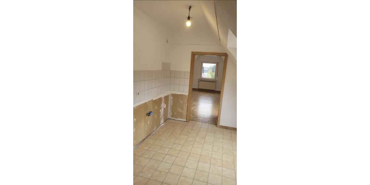 Dachgeschoßwohnung Iserlohn Sümmern - 2 Zimmer, 32 m&sup2;, 390&euro; | Angebot:25943397