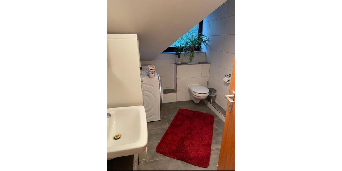 Dachgeschoßwohnung Saarbrücken Neue Bremm - 3 Zimmer, 94 m&sup2;, 1.000&euro; | Angebot:24822708