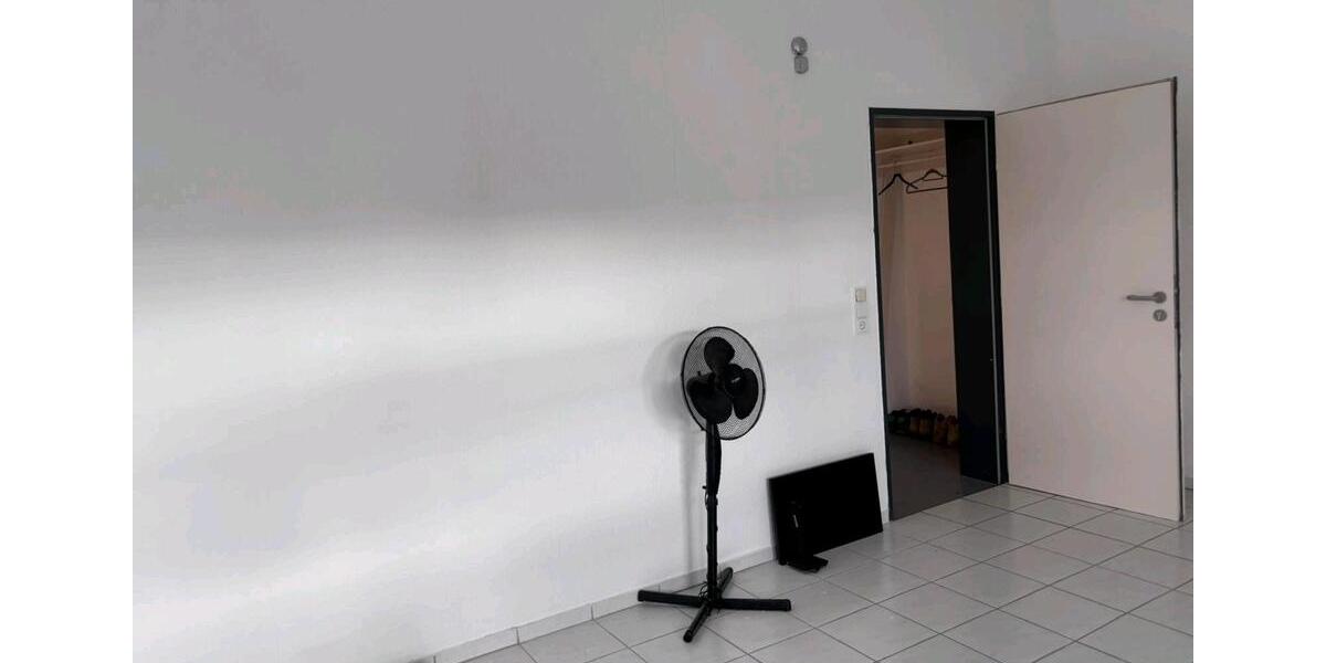 Dachgeschoßwohnung Kefenrod - 1 Zimmer, 36 m&sup2;, 350&euro; | Angebot:26102426