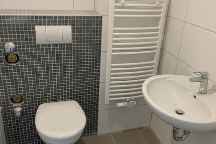 Frisch Renovierte Wohnung 75 qm Duisburg Laar 3 zimmer