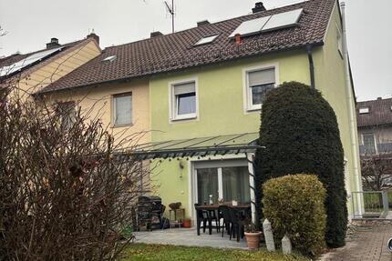 Reiheneckhaus zu vermieten -96 qm, Top Lage 5 zimmer