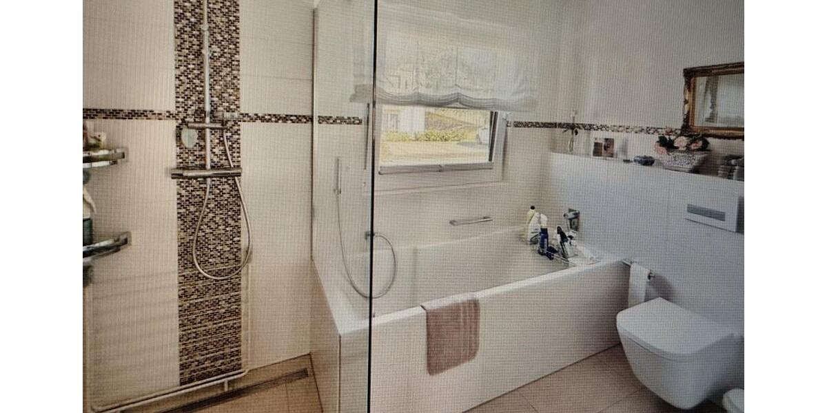 Etagenwohnung Estenfeld - 3 Zimmer, 105 m&sup2;, 1.090&euro; | Angebot:26020832