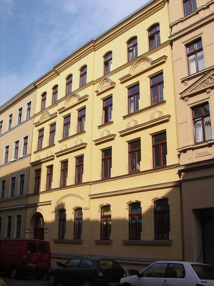 Wohnung zum Mieten in Halle 490 € 61.85 m²