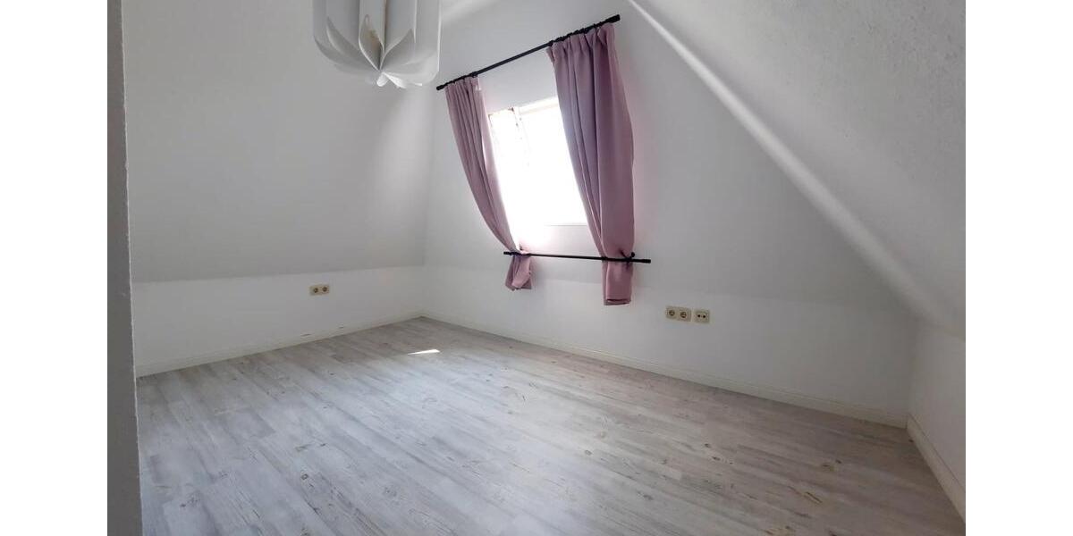 Dachgeschoßwohnung Risum-Lindholm Lindholm - 2.5 Zimmer, 31 m&sup2;, 350&euro; | Angebot:25930682