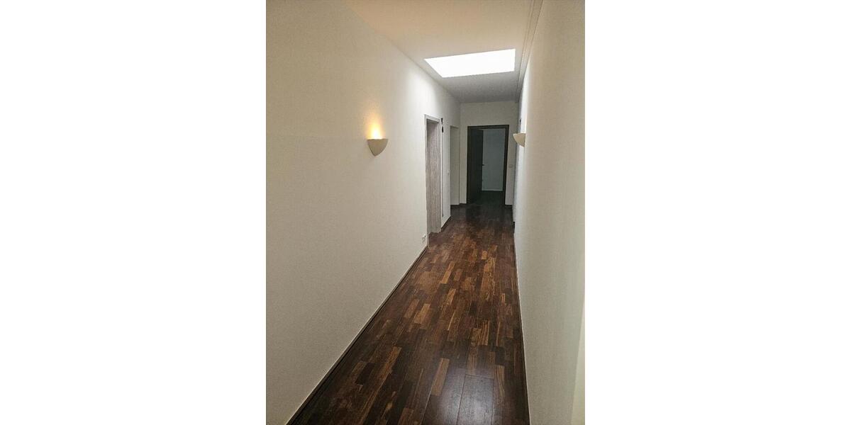 Etagenwohnung Reichshof - 4 Zimmer, 144 m&sup2;, 1.270&euro; | Angebot:26365967
