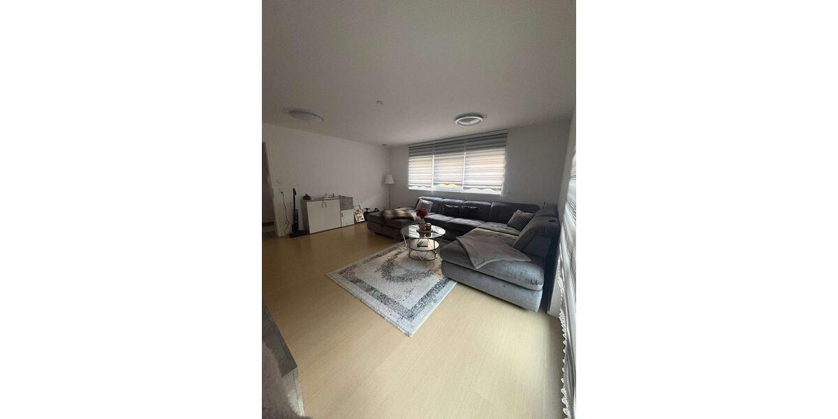 Etagenwohnung Offenbach am Main - 2 Zimmer, 70 m&sup2;, 990&euro; | Angebot:26532054