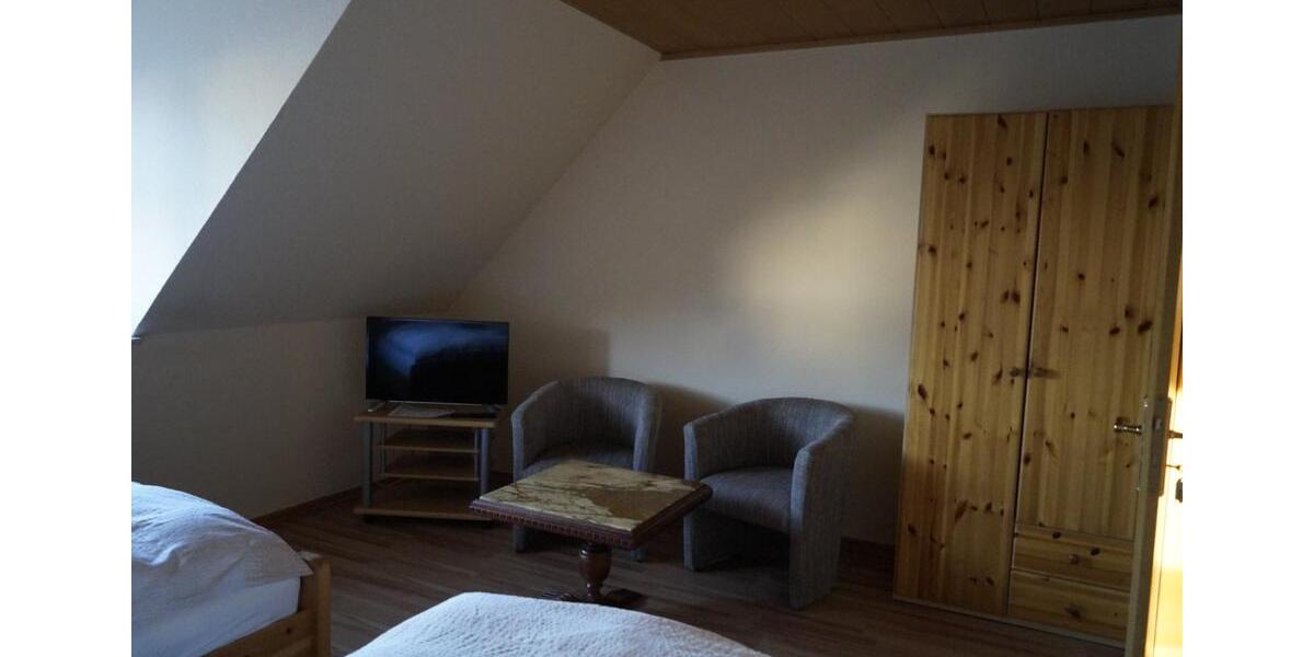 Wohnen auf Zeit Liebenau - 3 Zimmer, 100 m&sup2;, 35&euro; | Angebot:25804829