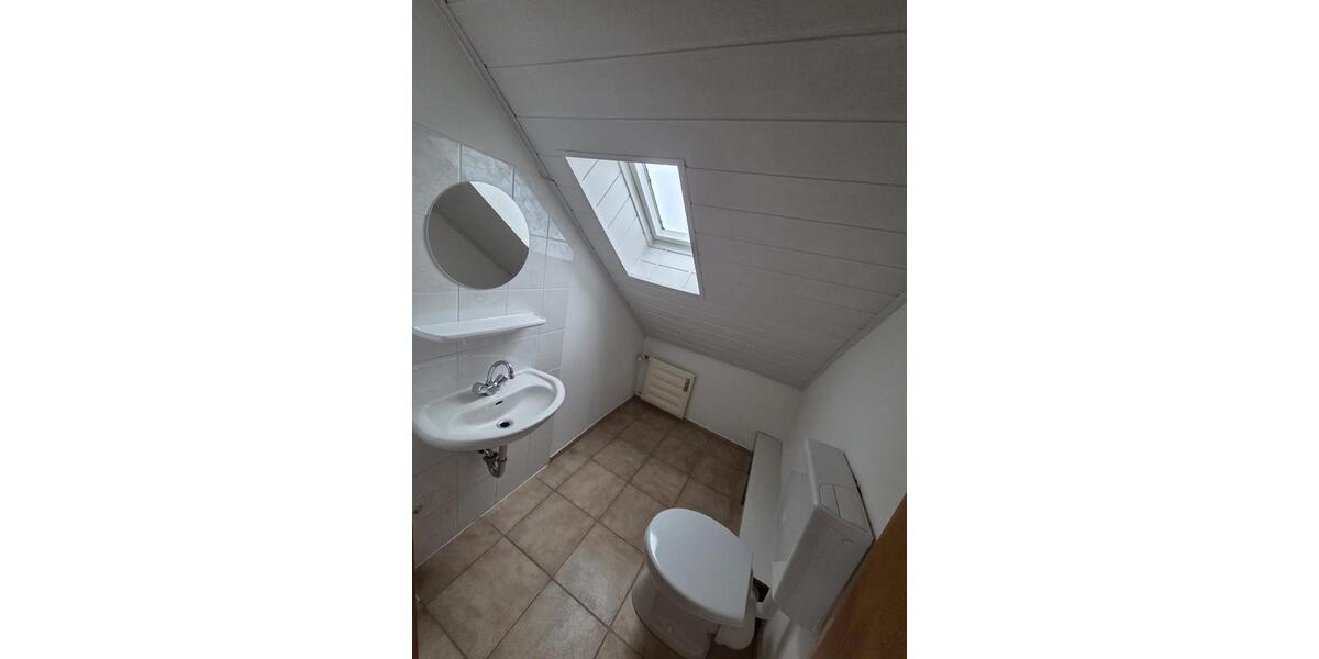 Etagenwohnung Selb - 2 Zimmer, 70 m&sup2;, 595&euro; | Angebot:24847047