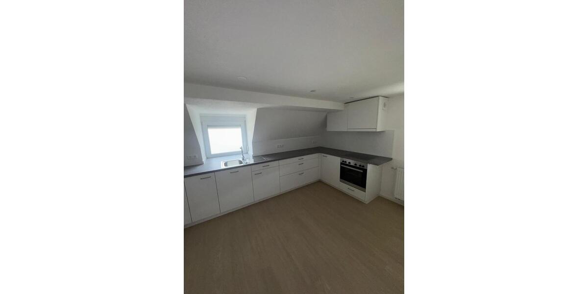 Etagenwohnung Gingen an der Fils - 3 Zimmer, 100 m&sup2;, 1.300&euro; | Angebot:25051494