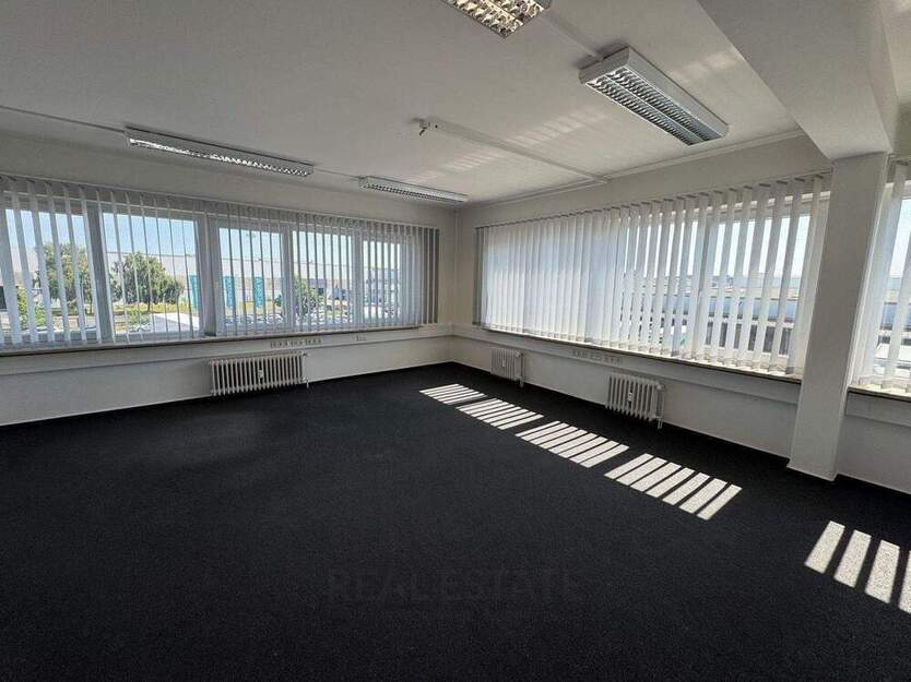 Helle Bürofläche im 2. OG – 200 m² mit optimalem Grundriss in Billbrook 6 zimmer