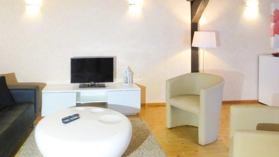 Etagenwohnung Melsungen - 4 Zimmer, 140 m&sup2;, 1.100&euro; | Angebot:25512354