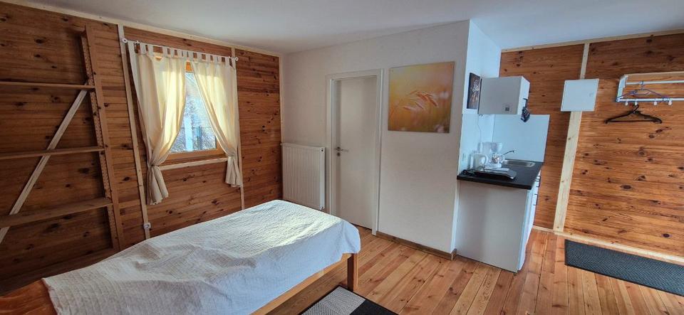 Wohnen auf Zeit Brieselang - 1 Zimmer, 25 m&sup2;, 35&euro; | Angebot:24751348