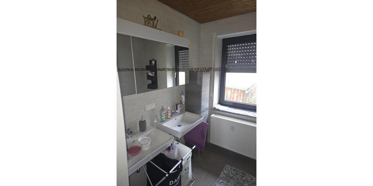 Erdgeschoßwohnung Regensburg Ganghofersiedlung - 4.5 Zimmer, 130 m&sup2;, 1.400&euro; | Angebot:25614804