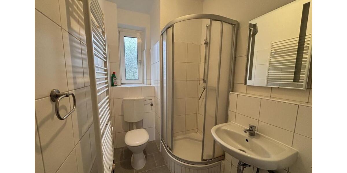 Etagenwohnung Emden - 4 Zimmer, 83 m&sup2;, 600&euro; | Angebot:26500421