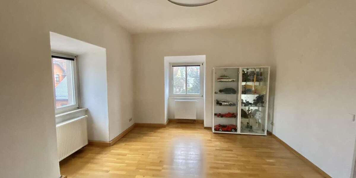 Etagenwohnung Sonneberg - 4 Zimmer, 115 m&sup2;, 710&euro; | Angebot:24460034
