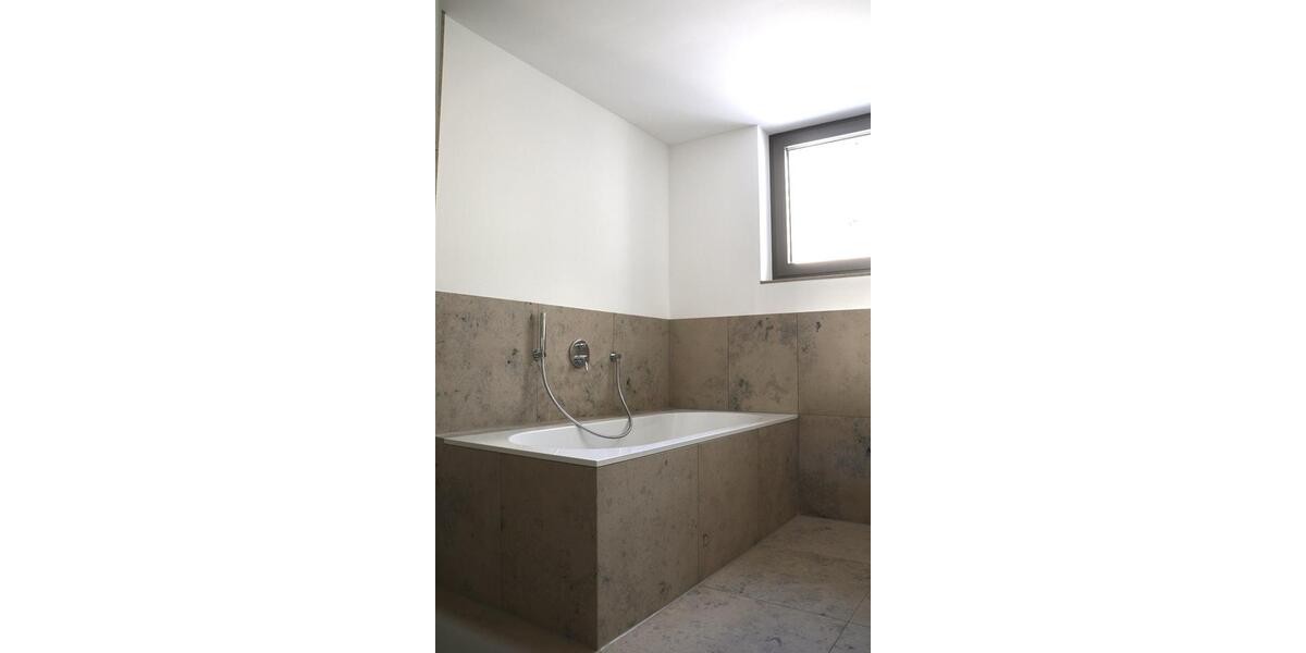 Einfamilienhaus Buckenhof - 6 Zimmer, 304 m&sup2;, 5.200&euro; | Angebot:23879656