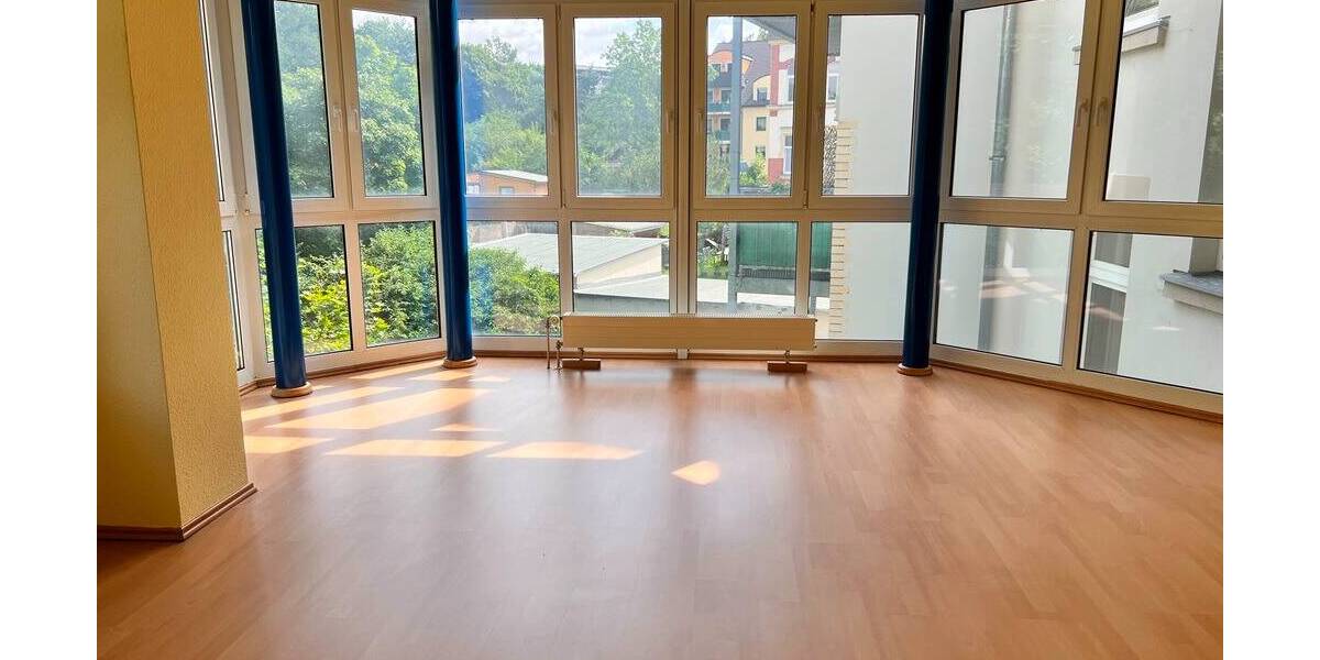 Etagenwohnung Plauen Westend - 2 Zimmer, 67 m&sup2;, 335&euro; | Angebot:26308225