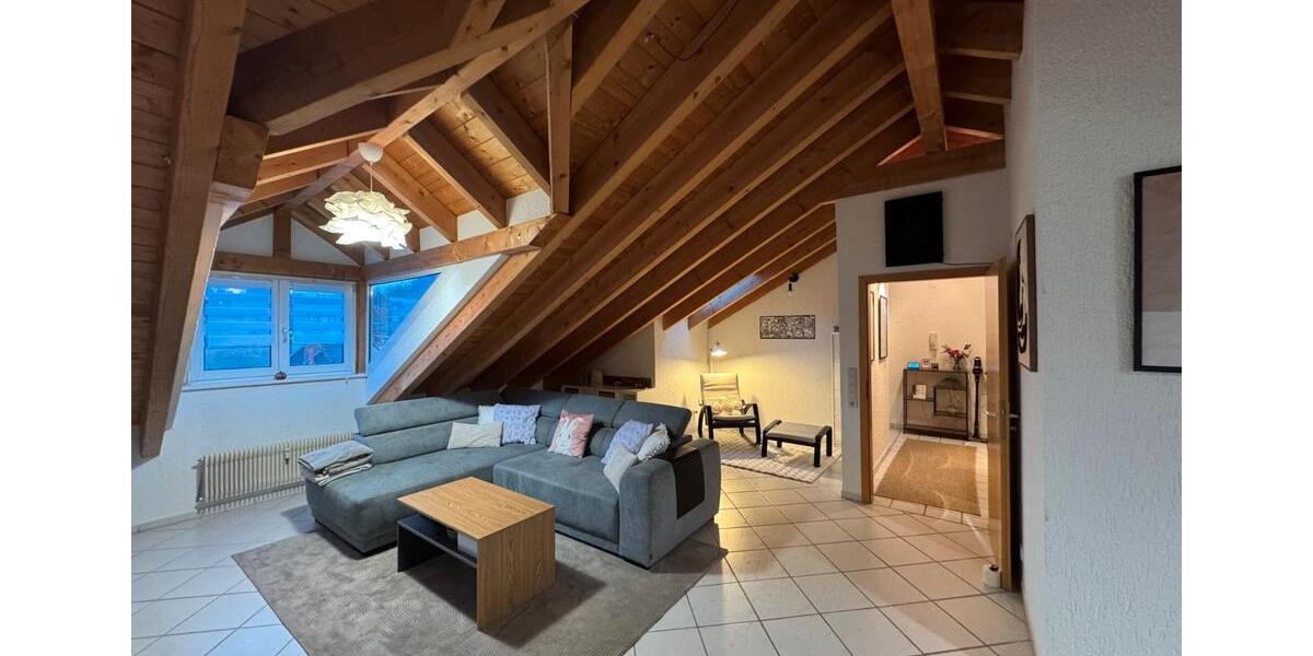 Dachgeschoßwohnung Lörrach - 2 Zimmer, 70 m&sup2;, 970&euro; | Angebot:26030741