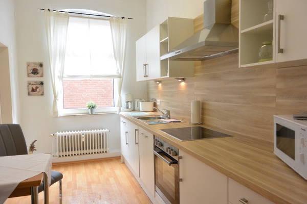 Wohnen auf Zeit Norden - 4 Zimmer, 100 m&sup2;, 33&euro; | Angebot:26132140