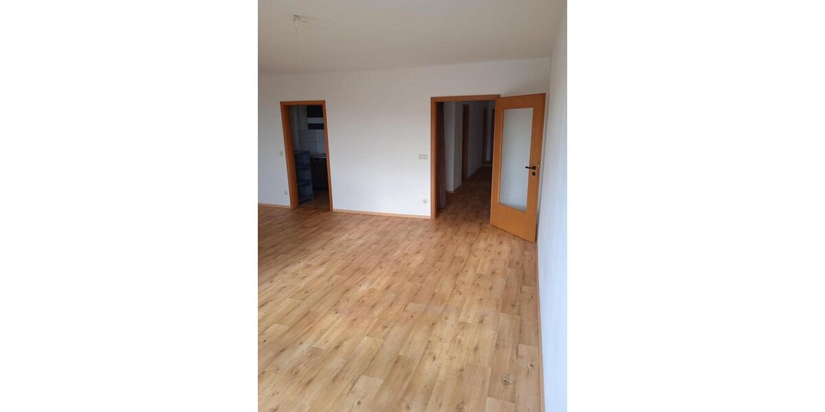 2-Zimmer-Wohnung (73 m²) mit Stellplatz 2 zimmer