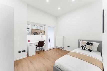 Wohnen auf Zeit Fürth Südstadt - 5 Zimmer, 15 m&sup2;, 595&euro; | Angebot:24810467