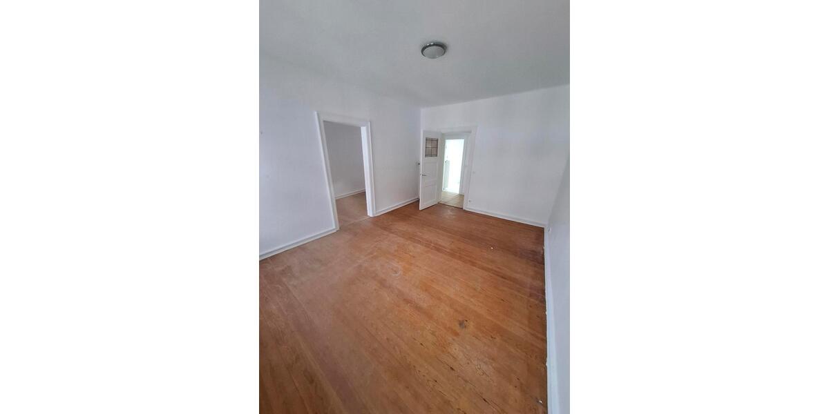 Etagenwohnung Neukalen - 4 Zimmer, 91 m&sup2;, 850&euro; | Angebot:26637139