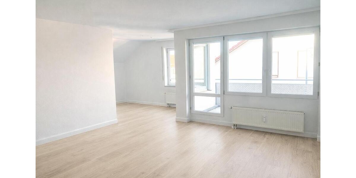 Dachgeschoßwohnung Plochingen - 2.5 Zimmer, 66 m&sup2;, 850&euro; | Angebot:24976128