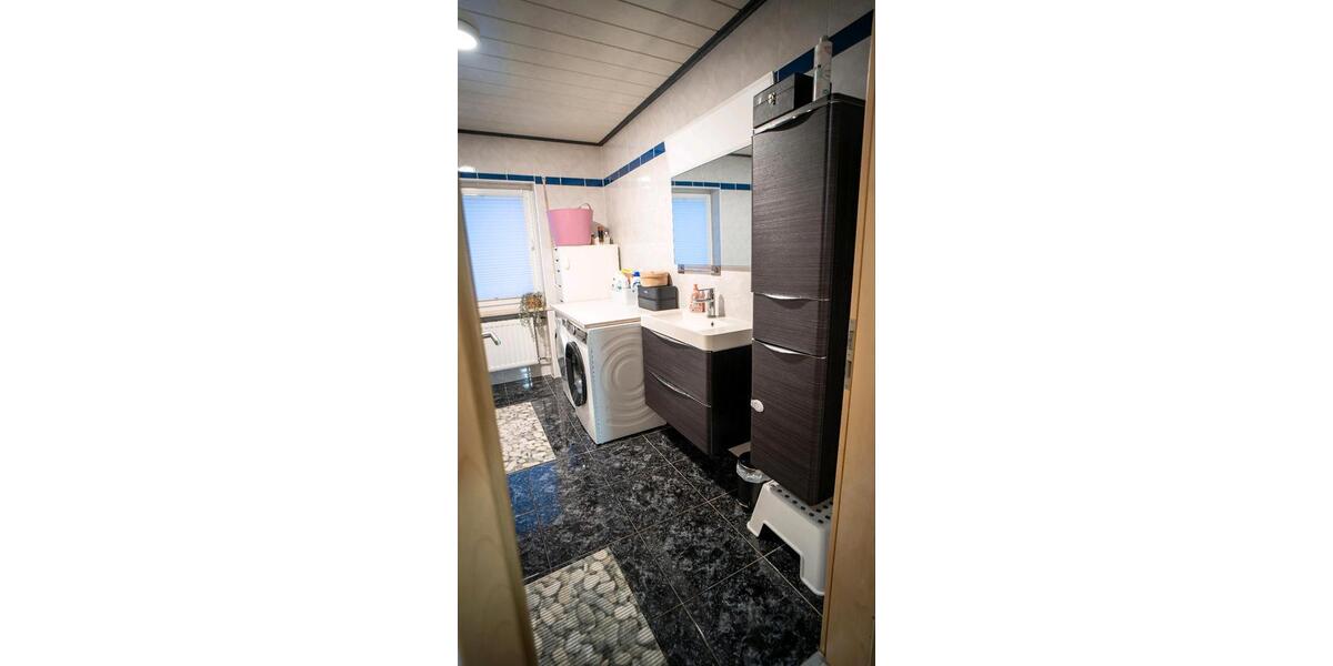 Erdgeschoßwohnung Ebermannsdorf - 3 Zimmer, 125 m&sup2;, 1.000&euro; | Angebot:26045133