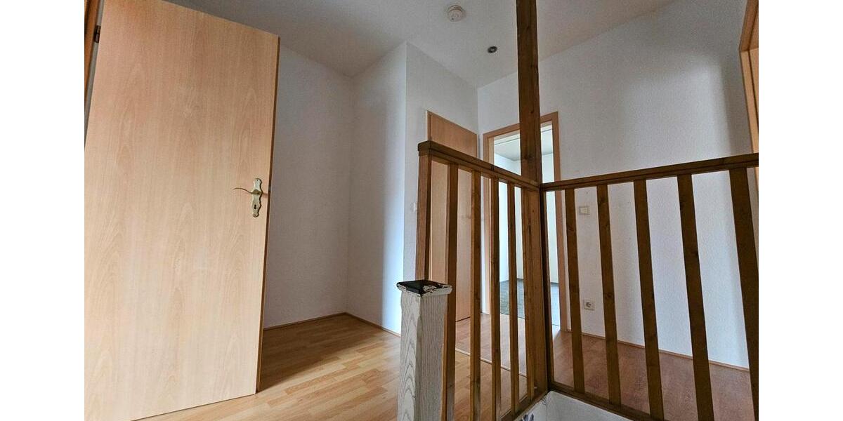 Einfamilienhaus Halberstadt - 8 Zimmer, 196 m&sup2;, 1.200&euro; | Angebot:26638579