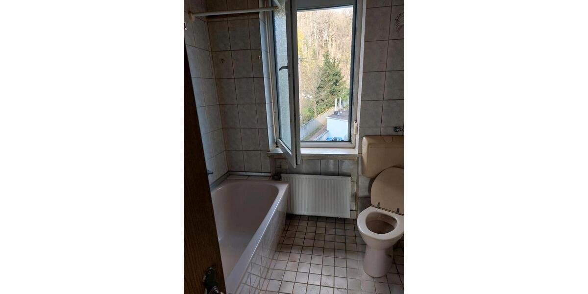 Etagenwohnung Saarbrücken Brebach-Fechingen - 2 Zimmer, 65 m&sup2;, 650&euro; | Angebot:23847716