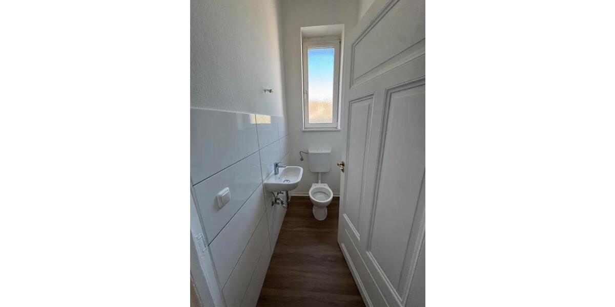 Altbauperle am Rheinufer-großzügige 125 qm 3 Zimmer Wohnung 3 zimmer