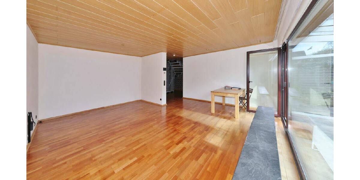 Doppelhaushälfte Wilhelmshaven-Aldenburg Neuende - 5 Zimmer, 141 m&sup2;, 1.100&euro; | Angebot:26741173