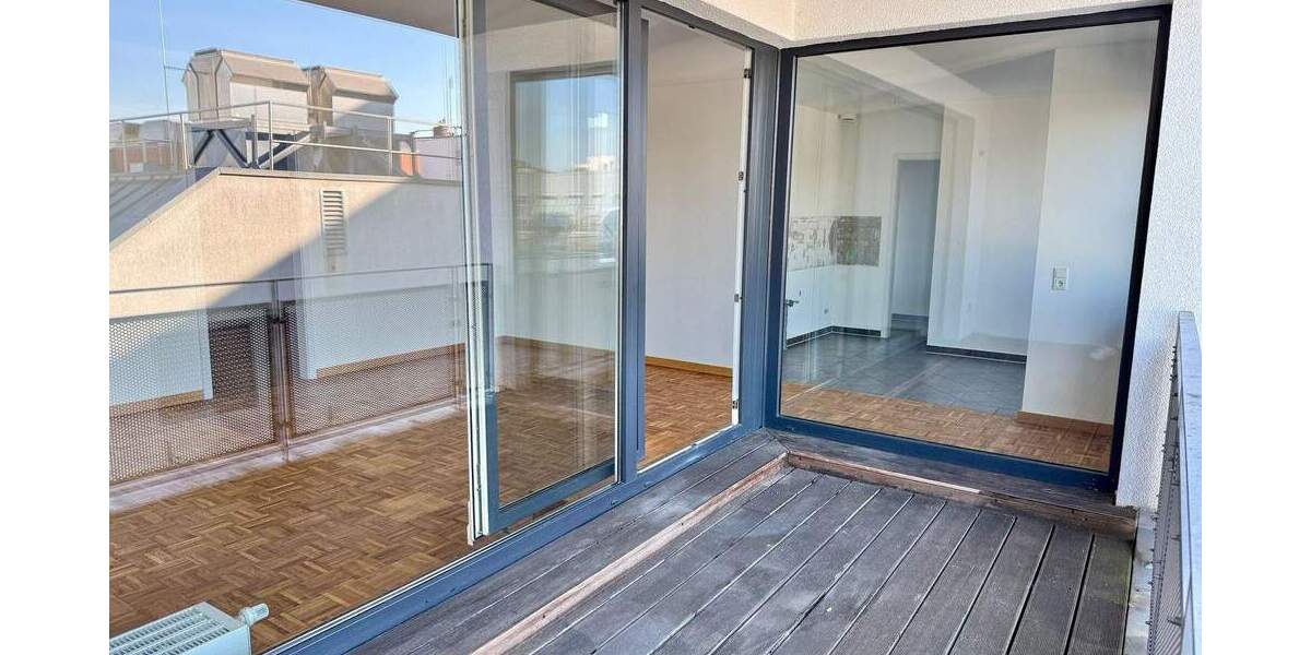 Etagenwohnung Oldenburg Innenstadt - 3 Zimmer, 96 m&sup2;, 1.058&euro; | Angebot:25679027