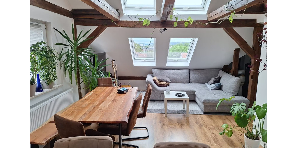 Maisonettewohnung im Dachgeschoss mit Blick über Bayreuth 2 zimmer